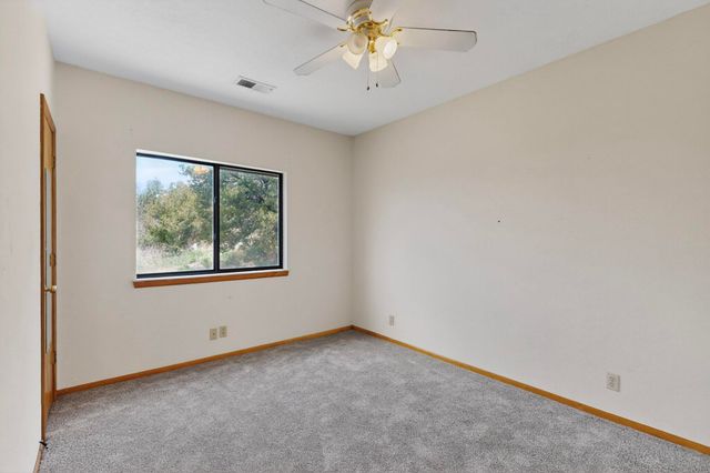 61 East Trail, Edgewood, NM 87015