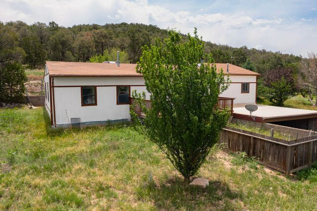 61 East Trail, Edgewood, NM 87015