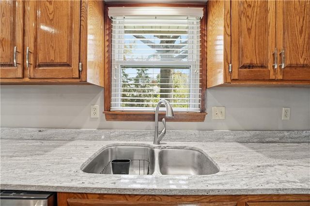 14651 S Seminole Circle, Olathe, KS 66062