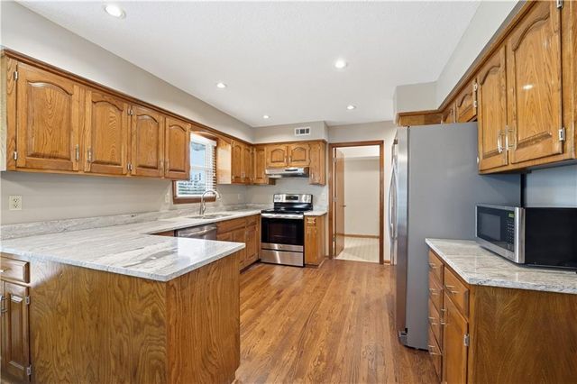 14651 S Seminole Circle, Olathe, KS 66062