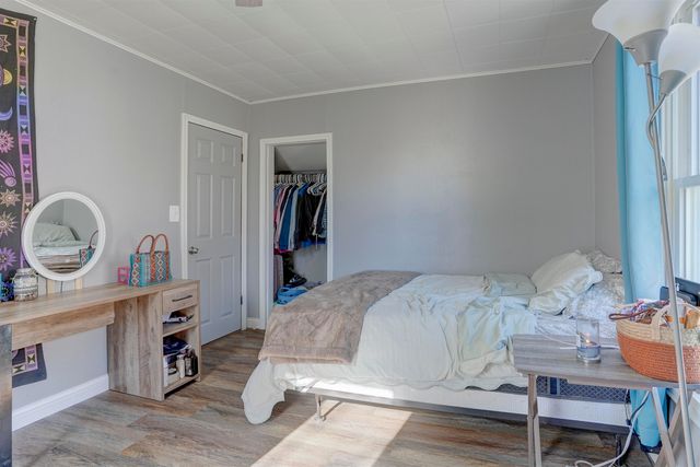 1110 E 8th Ave, Winfield, KS 67156