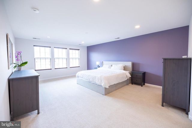 8727 RALEIGH MEWS, Gainesville, VA 20155