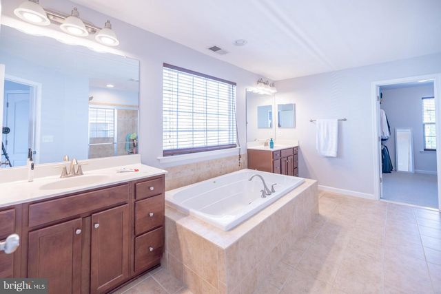8727 RALEIGH MEWS, Gainesville, VA 20155