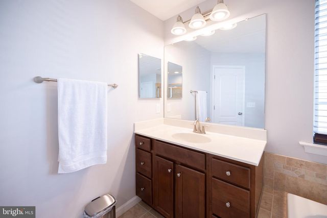 8727 RALEIGH MEWS, Gainesville, VA 20155
