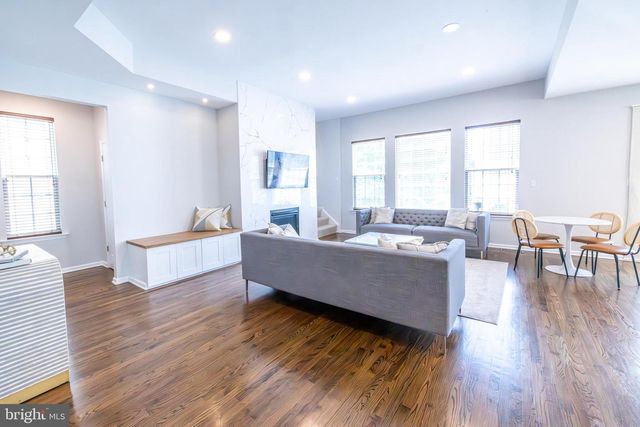 8727 RALEIGH MEWS, Gainesville, VA 20155