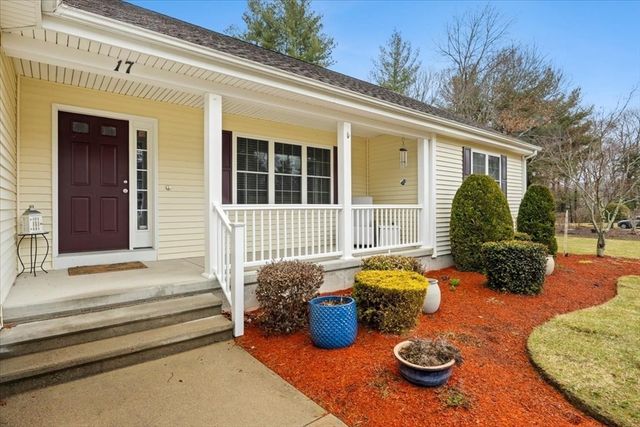 17 Barry Drive, Taunton, MA 02780