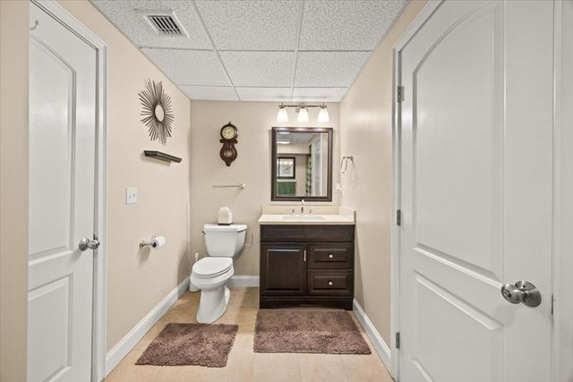 17 Barry Drive, Taunton, MA 02780