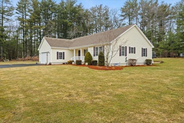 17 Barry Drive, Taunton, MA 02780