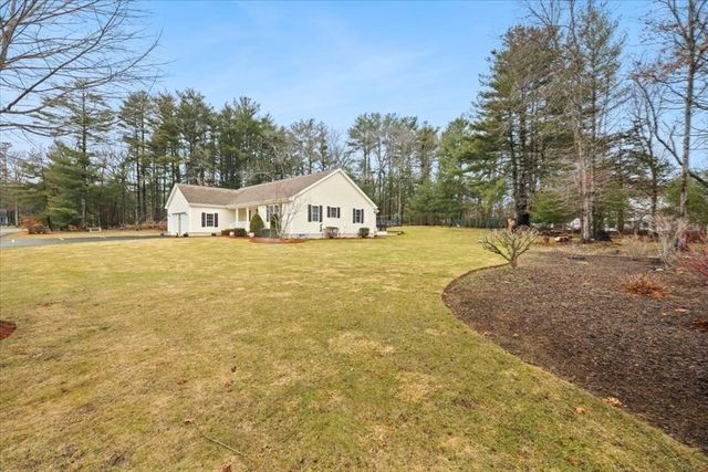 17 Barry Drive, Taunton, MA 02780