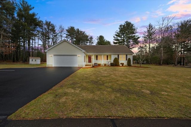 17 Barry Drive, Taunton, MA 02780