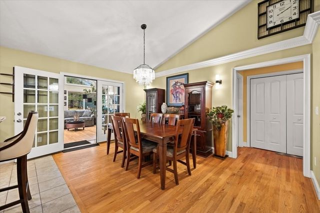 17 Barry Drive, Taunton, MA 02780