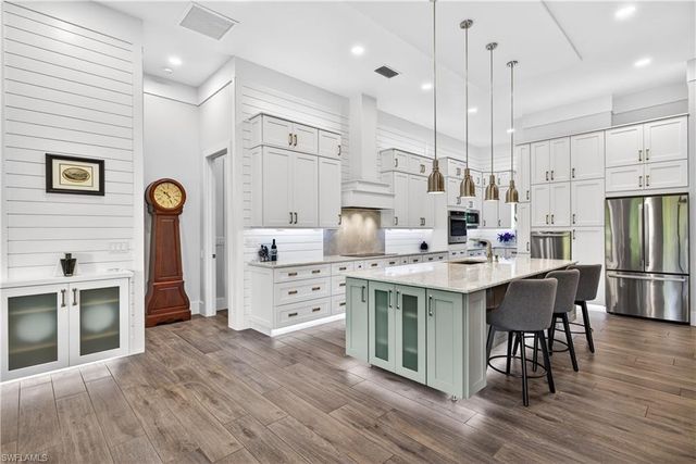 12289 Alamansa LN, Bonita Springs, FL 34135