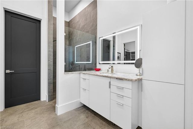 12289 Alamansa LN, Bonita Springs, FL 34135