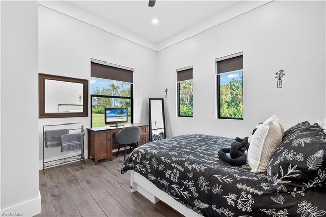 12289 Alamansa LN, Bonita Springs, FL 34135