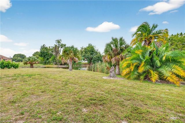 12289 Alamansa LN, Bonita Springs, FL 34135