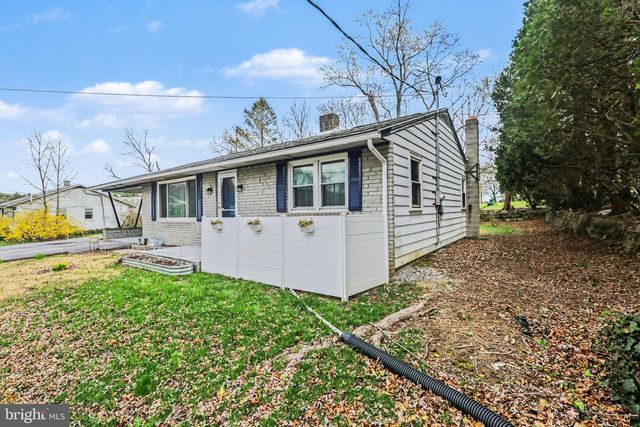 3111 SPRING RD, Carlisle, PA 17013