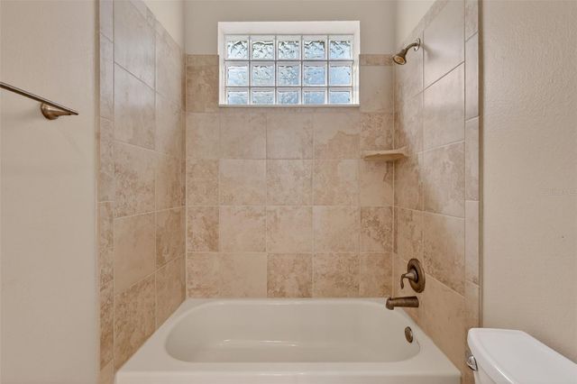 2117 APPALACHEE CIRCLE, Tavares, FL 32778