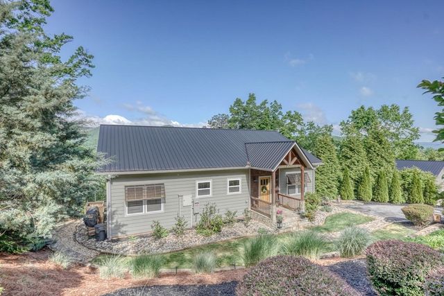 2406 Big Cove Drive, Hiawassee, GA 30546