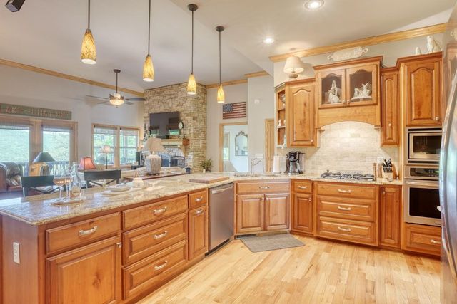 2406 Big Cove Drive, Hiawassee, GA 30546