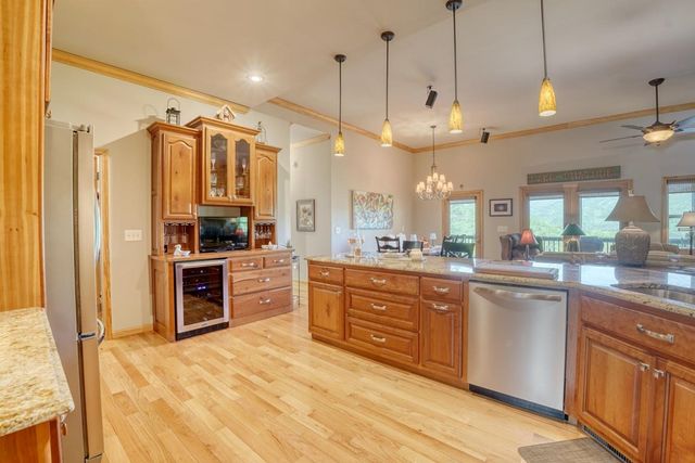 2406 Big Cove Drive, Hiawassee, GA 30546