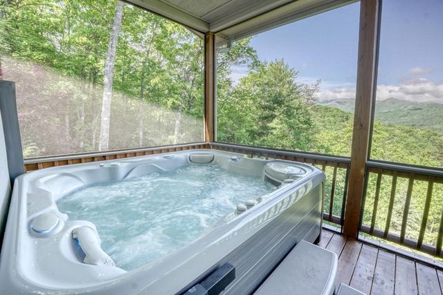 2406 Big Cove Drive, Hiawassee, GA 30546