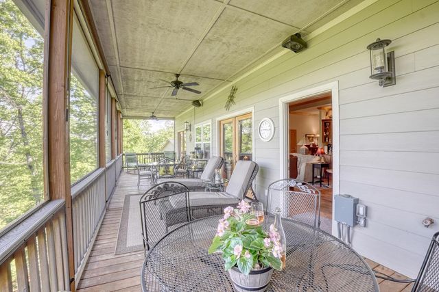 2406 Big Cove Drive, Hiawassee, GA 30546