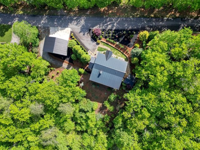 2406 Big Cove Drive, Hiawassee, GA 30546