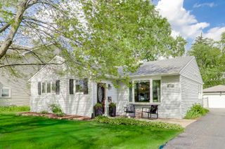 3100 FALCON Court W, Rolling Meadows, IL 60008