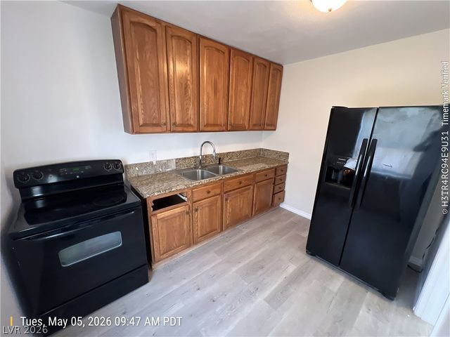 404 Bonanza Way, Las Vegas, NV 89101