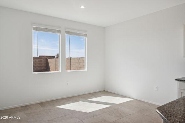 1561 E GLAZIER Drive, Casa Grande, AZ 85122