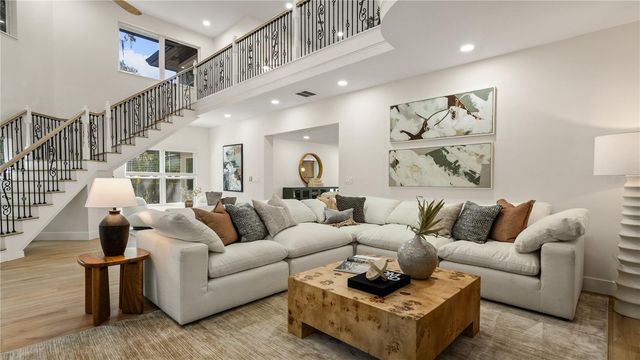 4623 W BROWNING AVENUE, Tampa, FL 33629