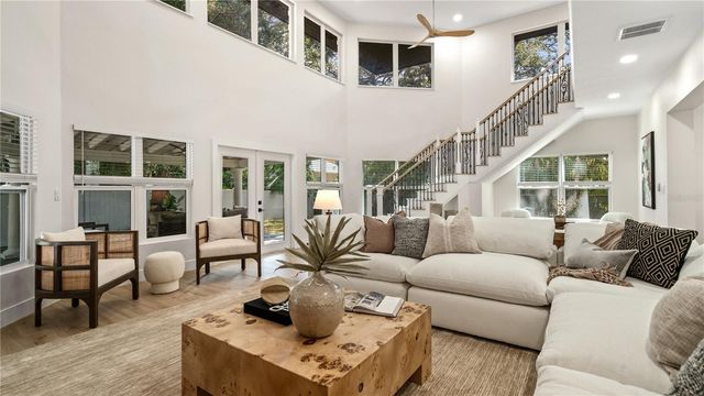 4623 W BROWNING AVENUE, Tampa, FL 33629