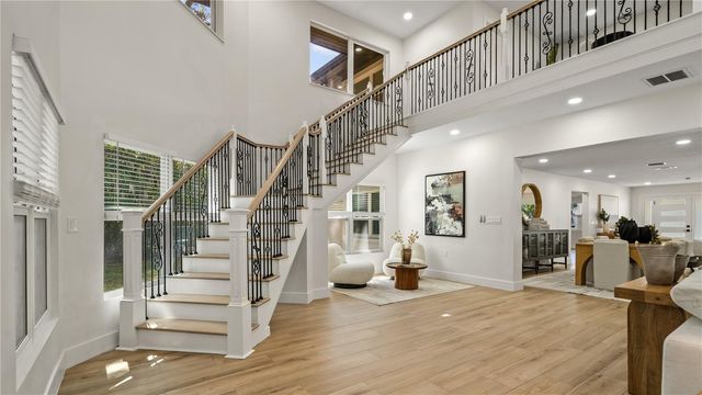 4623 W BROWNING AVENUE, Tampa, FL 33629