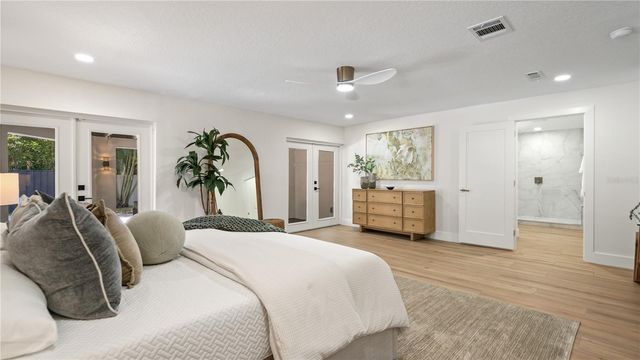 4623 W BROWNING AVENUE, Tampa, FL 33629