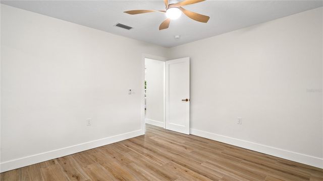 4623 W BROWNING AVENUE, Tampa, FL 33629