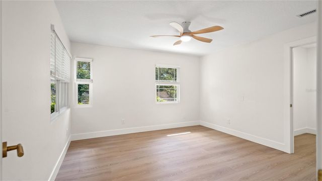 4623 W BROWNING AVENUE, Tampa, FL 33629
