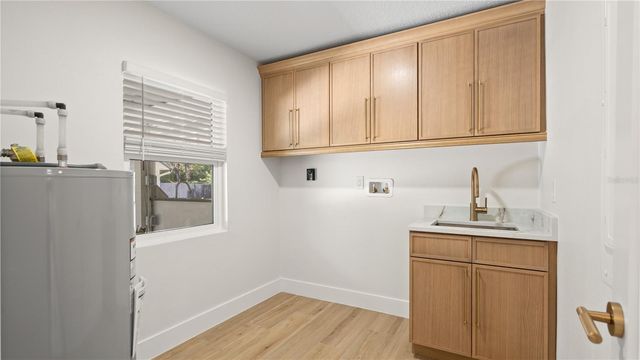 4623 W BROWNING AVENUE, Tampa, FL 33629