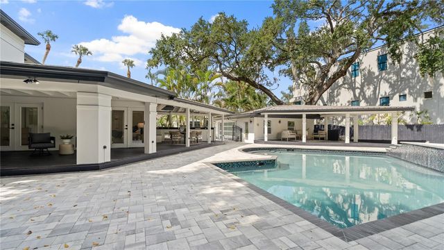 4623 W BROWNING AVENUE, Tampa, FL 33629