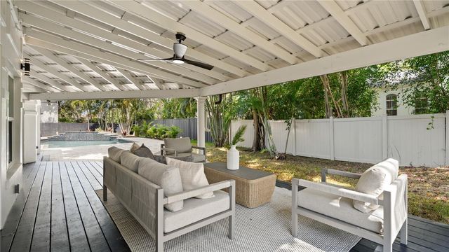 4623 W BROWNING AVENUE, Tampa, FL 33629