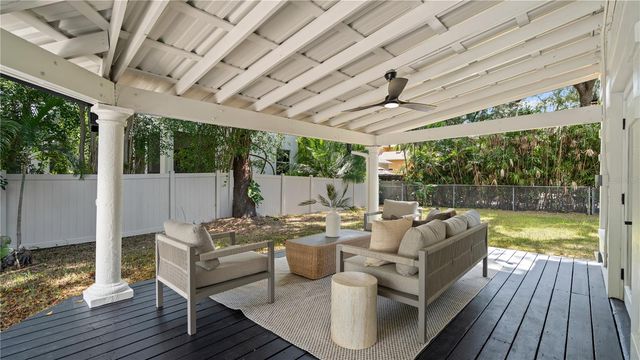 4623 W BROWNING AVENUE, Tampa, FL 33629