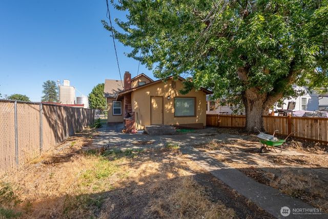 225 Basin Street SW, Ephrata, WA 98823