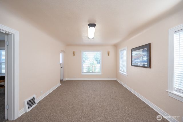 225 Basin Street SW, Ephrata, WA 98823