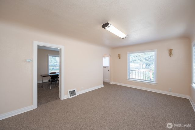 225 Basin Street SW, Ephrata, WA 98823