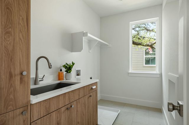 6409 Bradsher C, Austin, TX 78745