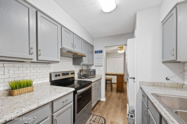 3508 Lodge Ln 123, Louisville, KY 40218
