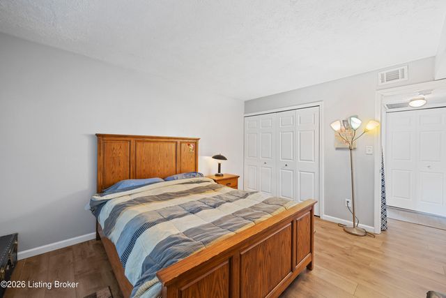 3508 Lodge Ln 123, Louisville, KY 40218