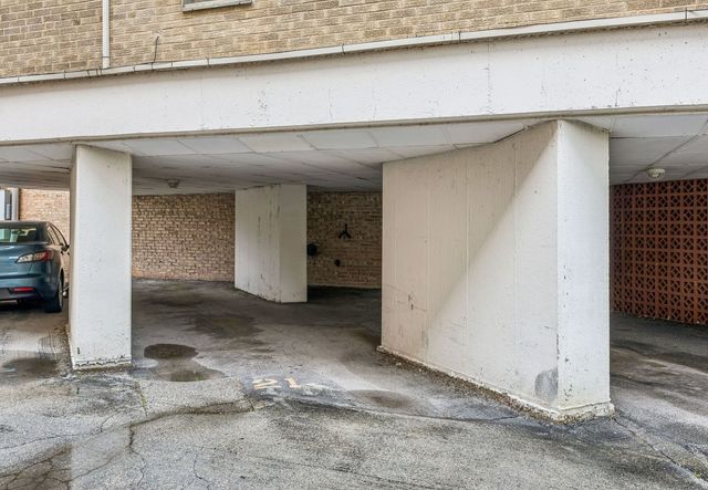 445 Sherman Avenue 302, Evanston, IL 60202