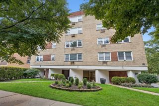 445 Sherman Avenue 302, Evanston, IL 60202