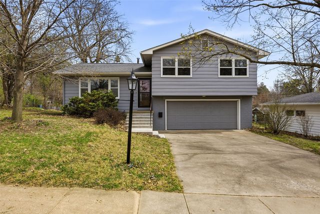 906 Talwrn, Iowa City, IA 52246