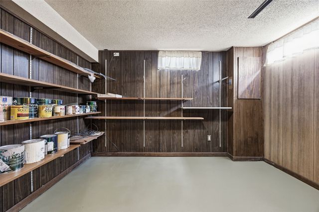 906 Talwrn, Iowa City, IA 52246